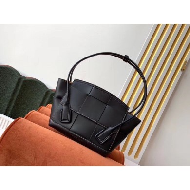Bottega Veneta Original Weave Leather Arco Top Handle Bag 70013 Black BV348sg71