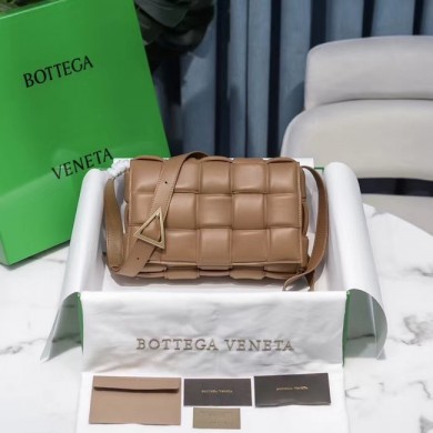 Bottega Veneta PADDED CASSETTE BAG 591970 CARAMEL BV429Av26