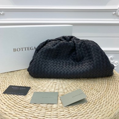 BOTTEGA VENETA Pouch BV0056