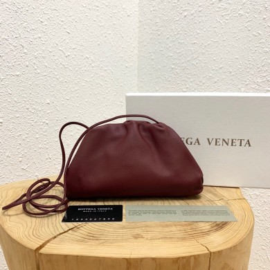 Copy BOTTEGA VENETA Pouch BV0009