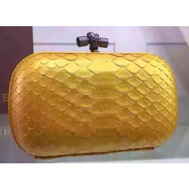 Replica High Quality Bottega Veneta Snake Leather Knot Clutch BV8653 Gold BV343Jh90