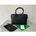 High Quality Bottega Veneta ARCO TOTE Small intrecciato grained leather tote bag 652867 black BV165fd87
