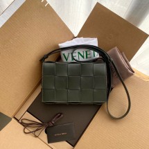 Bottega Veneta BORSA CASSETTE 578004 Dark Green BV305su78