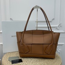 BOTTEGA VENETA Handbag BV0034