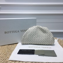 BOTTEGA VENETA Pouch BV0052
