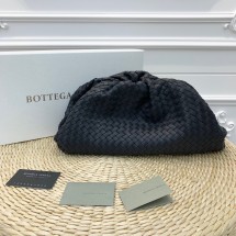 BOTTEGA VENETA Pouch BV0056