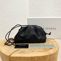 BOTTEGA VENETA Pouch BV0072