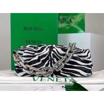 Knockoff High Quality Bottega Veneta THE CHAIN POUCH 620231 White&Black BV148FA65