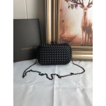 Replica BOTTEGA VENETA Knot snakeskin-trimmed satin clutch 62548 black BV643Ye83