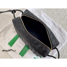 Replica Bottega Veneta Small intrecciato leather cross-body bag 680255 Black BV702fN93