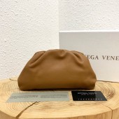 AAAAA BOTTEGA VENETA Pouch BV0060