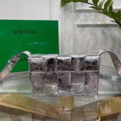 Bottega Veneta CASSETTE Original Leather 666870 Silver BV08mF22