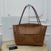 BOTTEGA VENETA Handbag BV0034