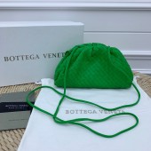 BOTTEGA VENETA Pouch BV0046