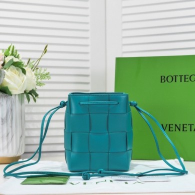 Bottega Veneta Small Cassette Bucket Bag 680218 sky blue BV695mU75