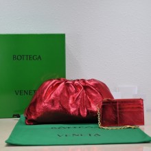 Bottega Veneta Leather clutch 576227 red BV718AM45