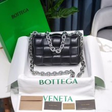 Bottega Veneta THE CHAIN CASSETTE Expedited Delivery 631421 black & Hardware: Silver finish BV525Rp39