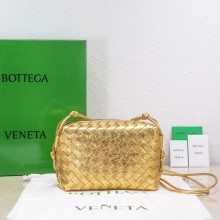 Knockoff High Quality Bottega Veneta Small intrecciato leather cross-body bag 680255 gold BV489FA65