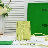 Bottega Veneta Mini intreccio leather crossbody bucket bag 680217 Glittering green BV873Ul96